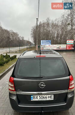 Минивэн Opel Zafira 2011 в 