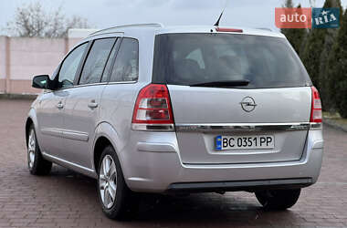 Мінівен Opel Zafira 2011 в Стрию