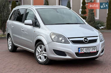 Мінівен Opel Zafira 2011 в Стрию