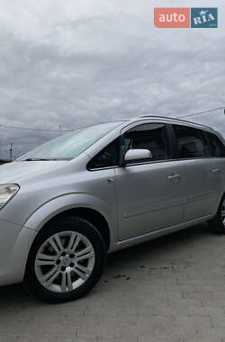 Минивэн Opel Zafira 2008 в Калуше