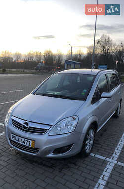 Мінівен Opel Zafira 2008 в Дубні