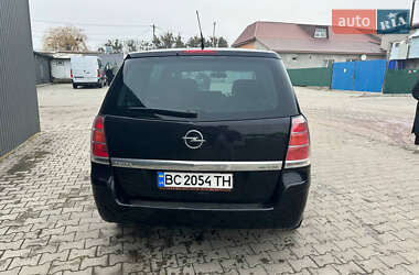Мінівен Opel Zafira 2011 в  фото 6 Мінівен Opel Zafira 2011 в