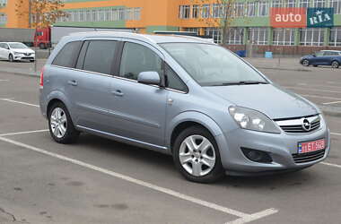 Мінівен Opel Zafira 2010 в Луцьку