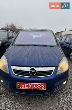 Минивэн Opel Zafira 2007 в Лубнах