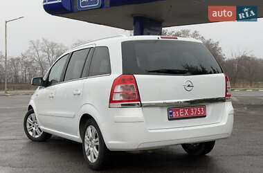 Мінівен Opel Zafira 2010 в Радивиліві