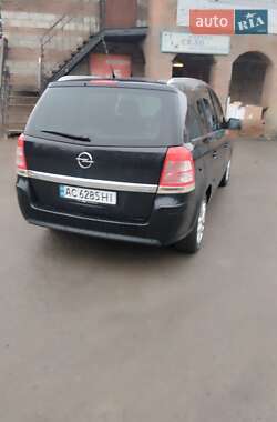 Минивэн Opel Zafira 2011 в Луцке