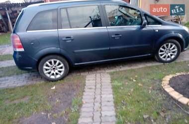 Минивэн Opel Zafira 2007 в 