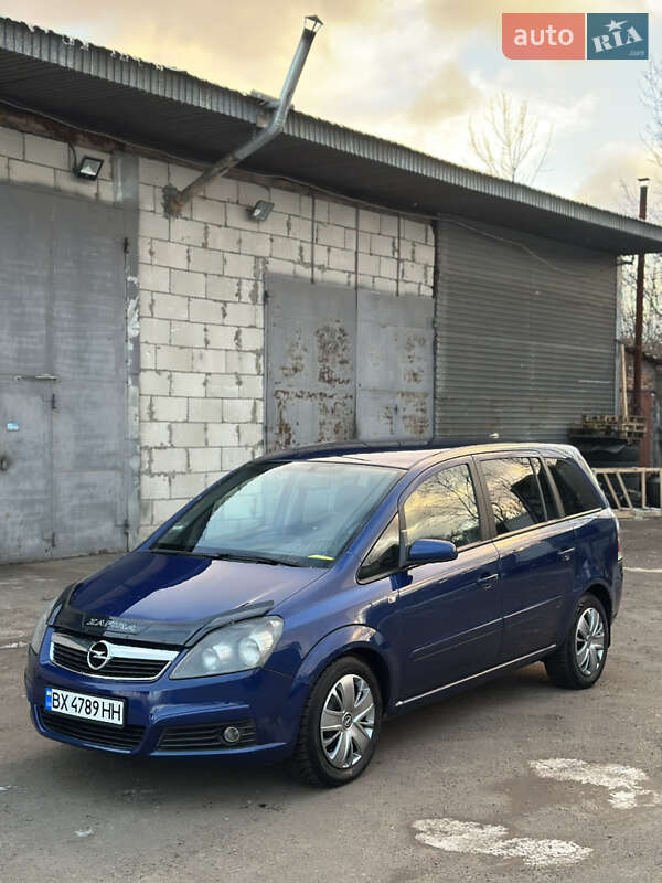 Минивэн Opel Zafira 2007 в Житомире