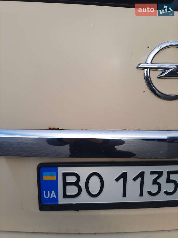 Минивэн Opel Zafira 2013 в Львове