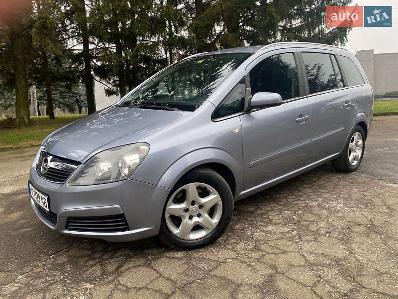 Мінівен Opel Zafira 2007 в Рівному