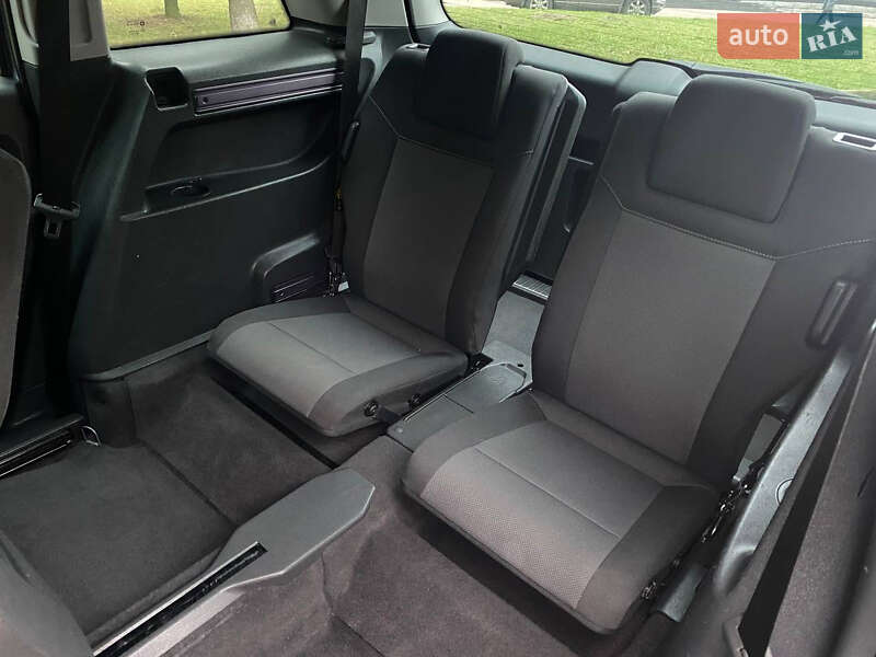 Мінівен Opel Zafira 2007 в Рівному