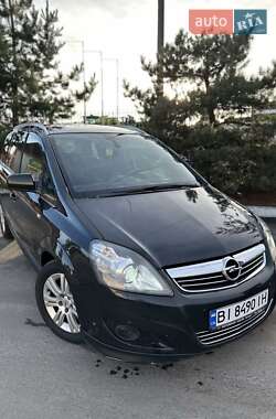 Мінівен Opel Zafira 2012 в Лубнах