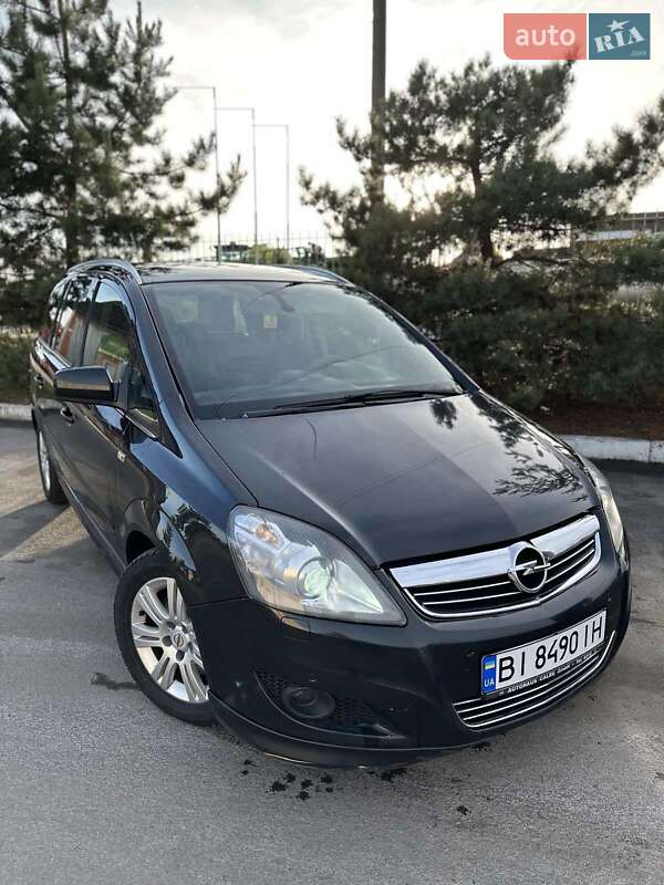 Минивэн Opel Zafira 2012 в Лубнах