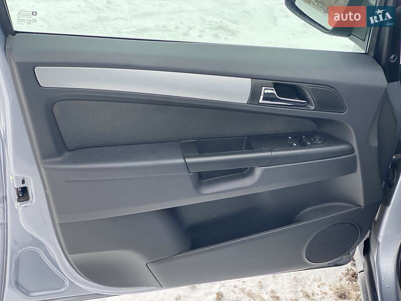 Минивэн Opel Zafira 2007 в Чернигове фото 18 Минивэн Opel Zafira 2007 в Чернигове