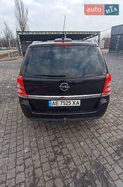 Мінівен Opel Zafira 2010 в Кам'янському