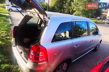 Минивэн Opel Zafira 2009 в 