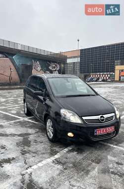 Минивэн Opel Zafira 2009 в Луцке