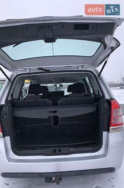 Минивэн Opel Zafira 2008 в 