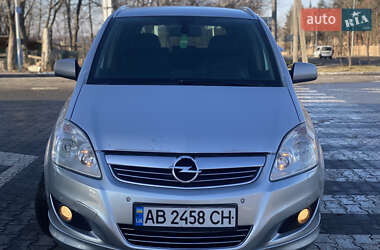 Минивэн Opel Zafira 2010 в Виннице