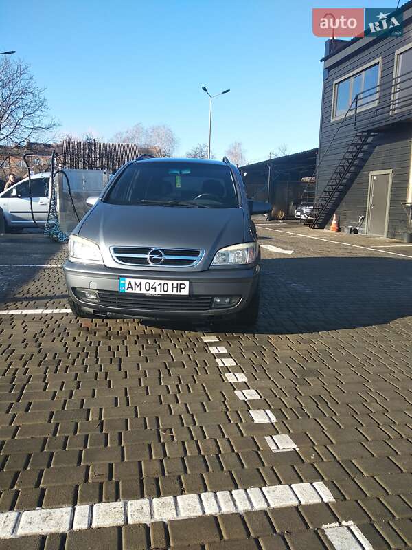 Минивэн Opel Zafira 2004 в Звягеле фото Минивэн Opel Zafira 2004 в Звягеле