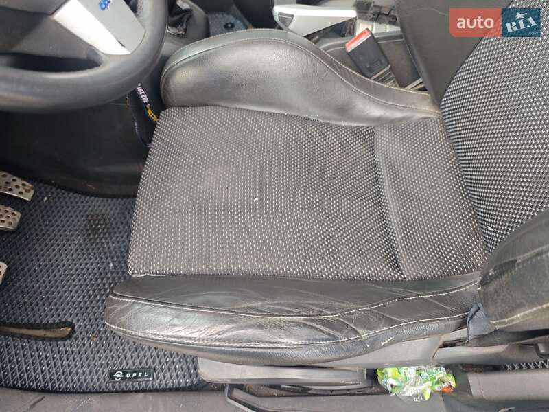 Минивэн Opel Zafira 2006 в Пятихатках фото 18 Минивэн Opel Zafira 2006 в Пятихатках