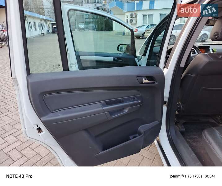 Минивэн Opel Zafira 2008 в Николаеве фото 12 Минивэн Opel Zafira 2008 в Николаеве
