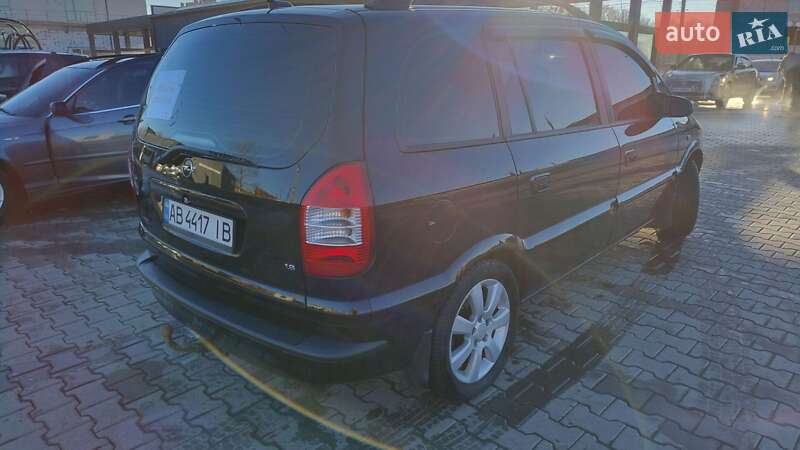 Минивэн Opel Zafira 2004 в Виннице