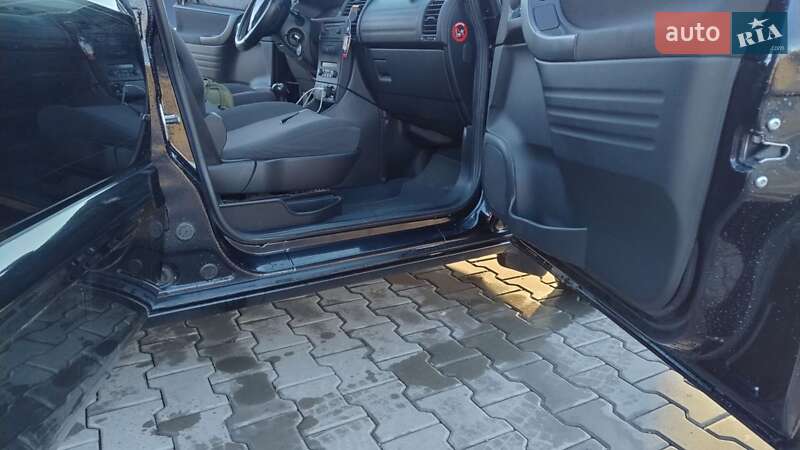 Минивэн Opel Zafira 2004 в Виннице