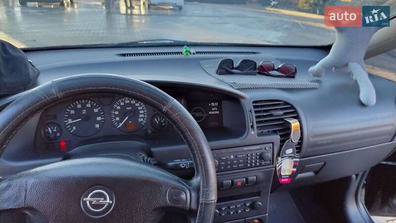 Минивэн Opel Zafira 2004 в Виннице