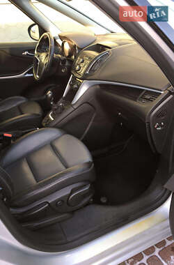 Мінівен Opel Zafira 2016 в 