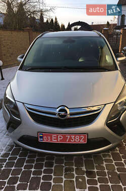 Мінівен Opel Zafira 2016 в 