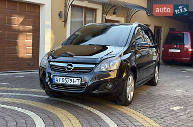 Мінівен Opel Zafira 2009 в Косові