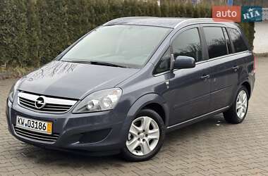 Минивэн Opel Zafira 2010 в Виннице