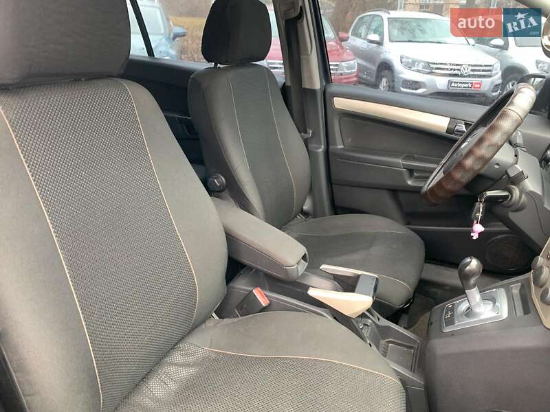 Минивэн Opel Zafira 2008 в Виннице