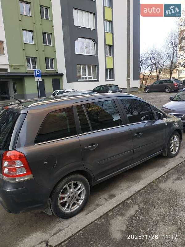 Минивэн Opel Zafira 2011 в Львове фото 5 Минивэн Opel Zafira 2011 в Львове