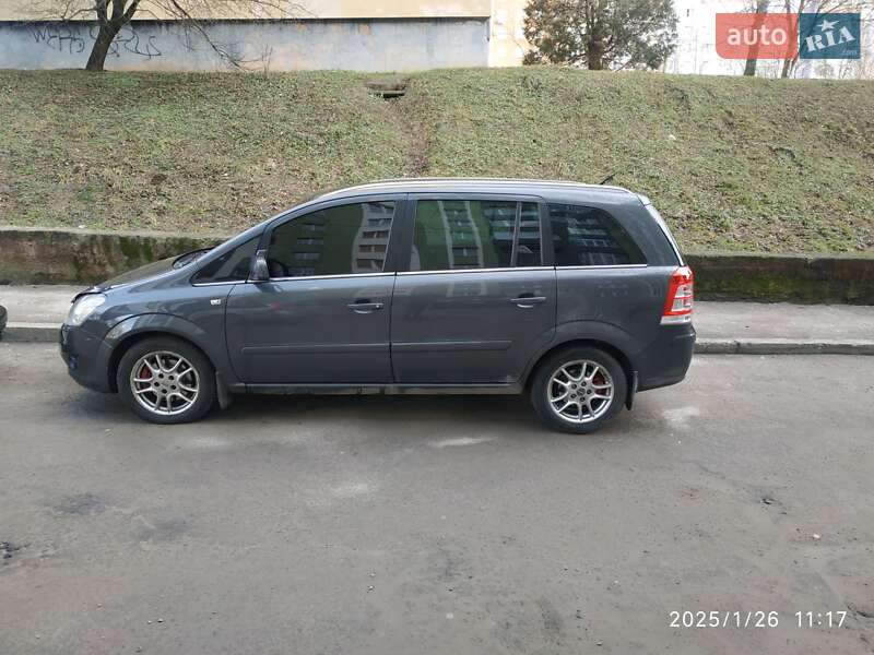 Минивэн Opel Zafira 2011 в Львове фото 2 Минивэн Opel Zafira 2011 в Львове
