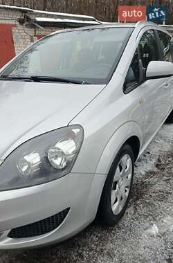 Минивэн Opel Zafira 2014 в Чернигове