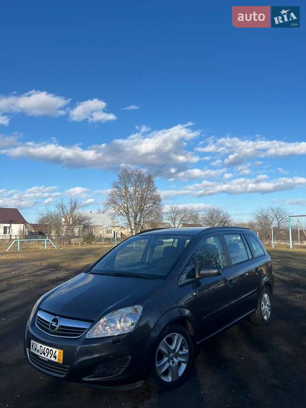 Мінівен Opel Zafira 2009 в Луцьку