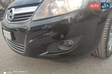 Минивэн Opel Zafira 2011 в Львове