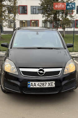 Мінівен Opel Zafira 2006 в Бучі