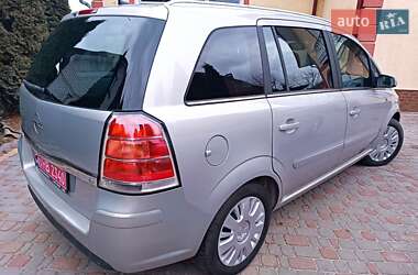 Минивэн Opel Zafira 2007 в 