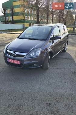 Минивэн Opel Zafira 2007 в Луцке