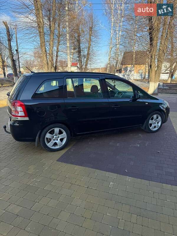 Минивэн Opel Zafira 2008 в Житомире