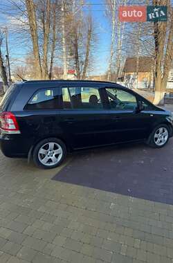 Минивэн Opel Zafira 2008 в 