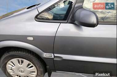 Мінівен Opel Zafira 2004 в Лубнах