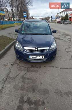 Минивэн Opel Zafira 2014 в Каменке