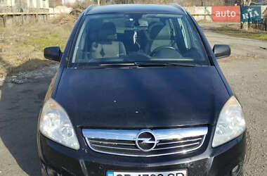 Минивэн Opel Zafira 2010 в Киеве