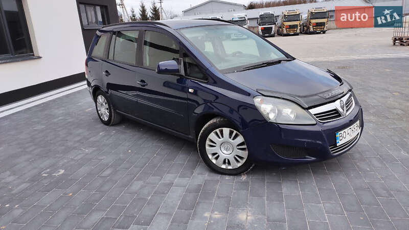 Мінівен Opel Zafira 2012 в Тернополі