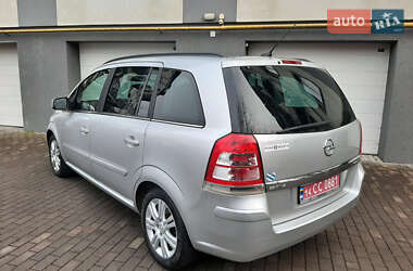 Мінівен Opel Zafira 2010 в Коломиї