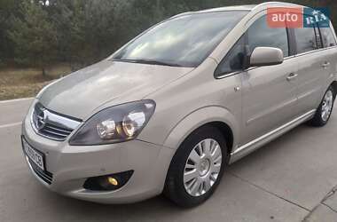 Мінівен Opel Zafira 2010 в Славуті